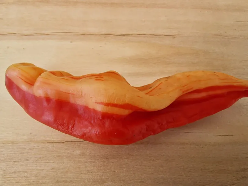 Sugar Rush Peach Stripey Chilli Seeds - Image 4